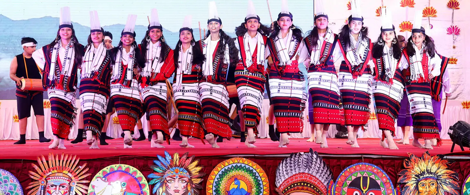 Folk dance from the North-East